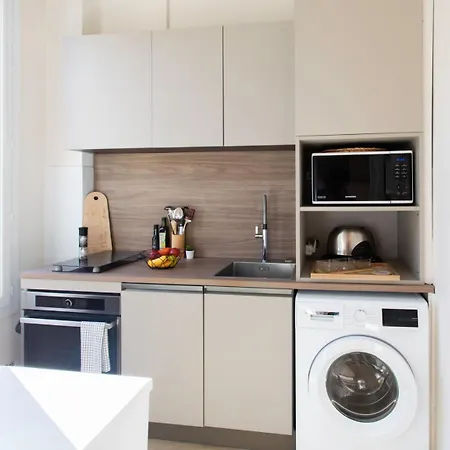 Mirabeau Prestige Apartmán *